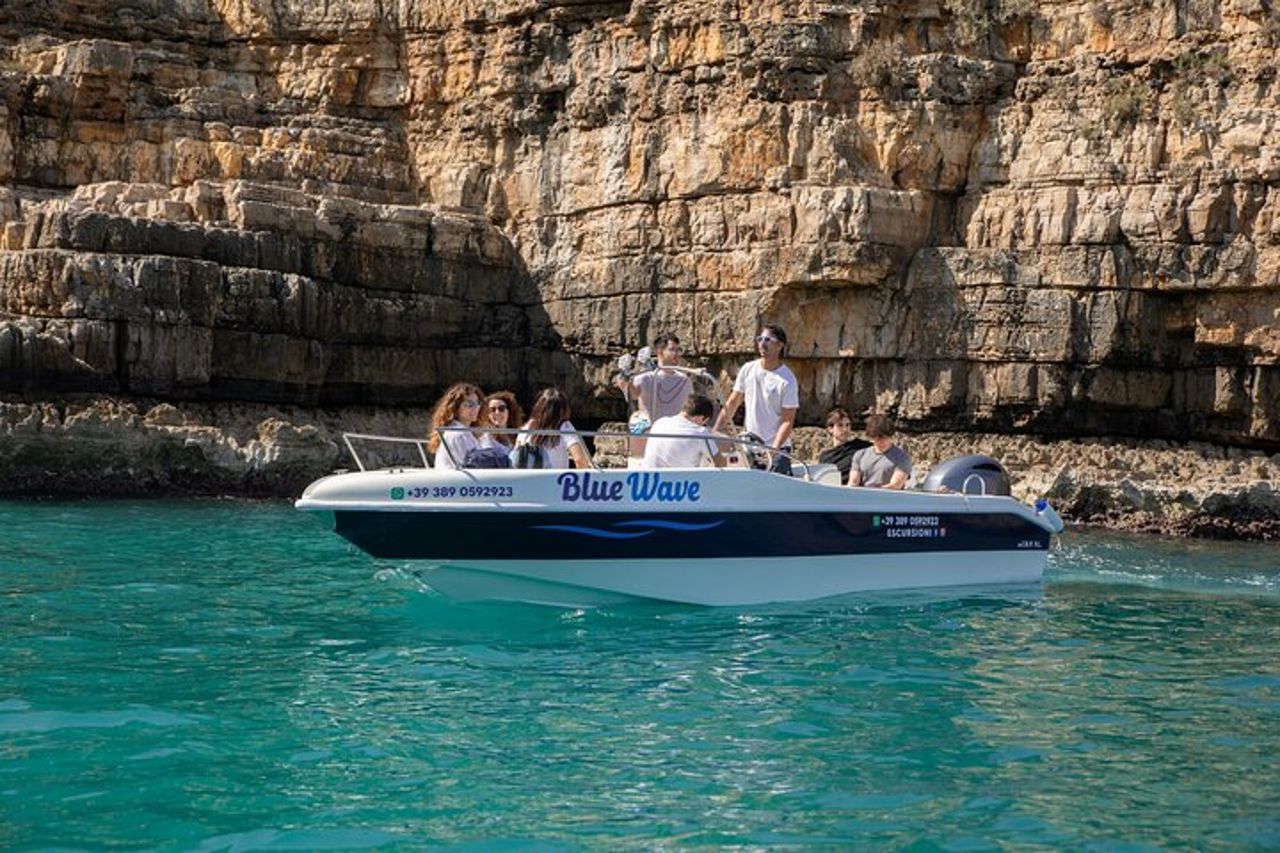 Monopoli 3h Tour privato in Barca delle grotte di Polignano — 3