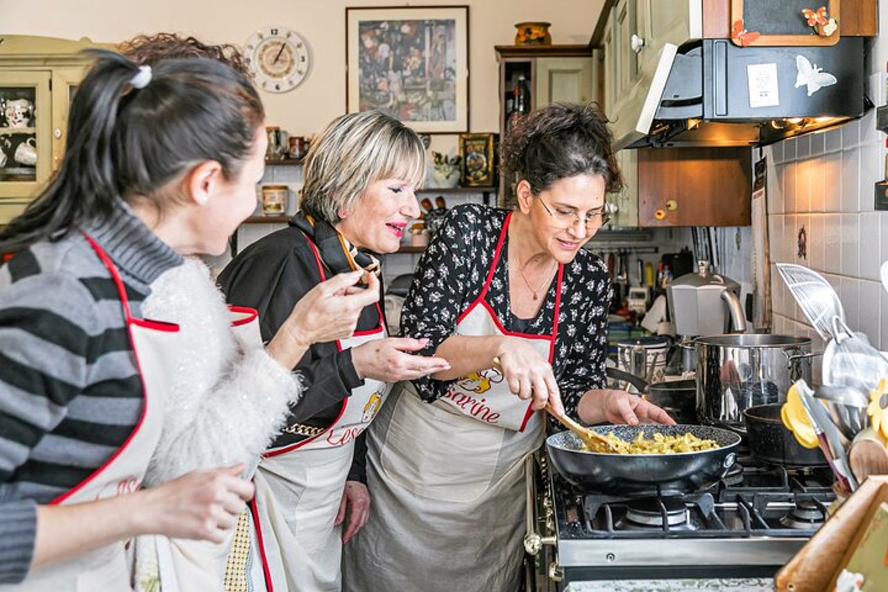 Tour a piedi a Lucca & corso di cucina tradizionale con vino — 2