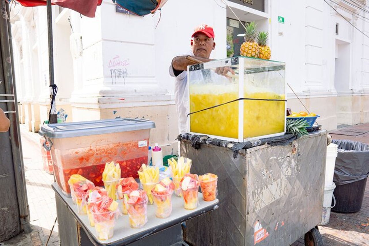 Tour privato della città e del cibo di Santa Marta — 9