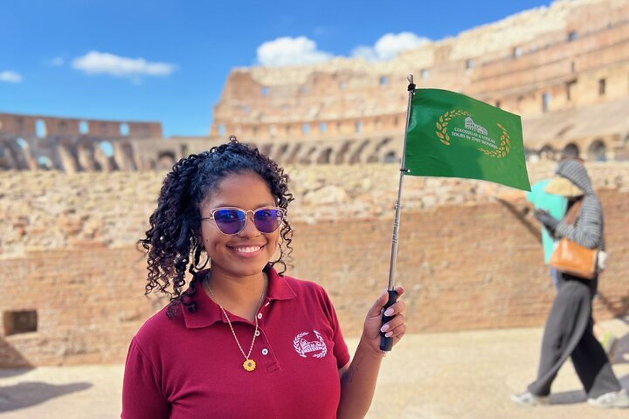 Colosseo con Arena, fuori Forum e Fontana di Trevi Tour di gruppo — 6