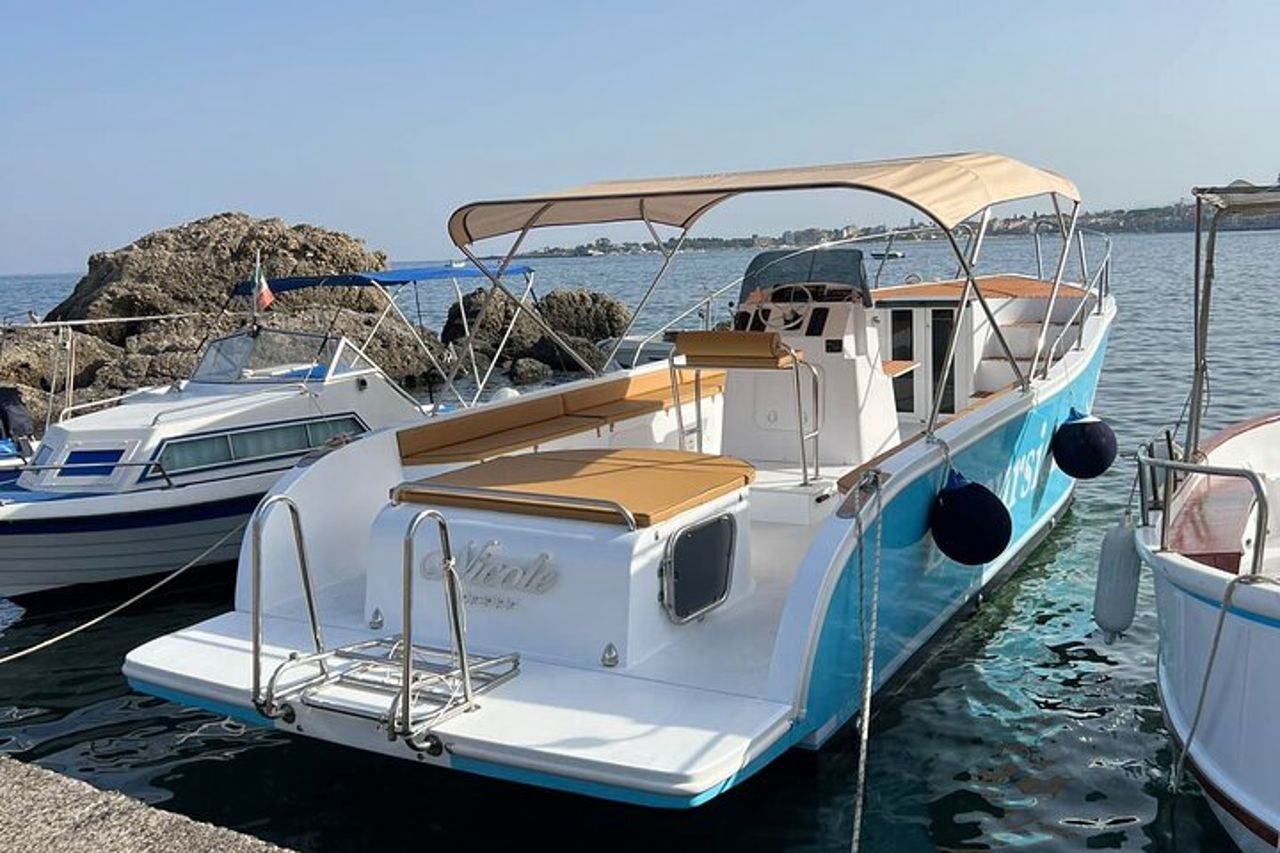 Tour da Taormina al padrino e Giro in barca Isola Bella — 5