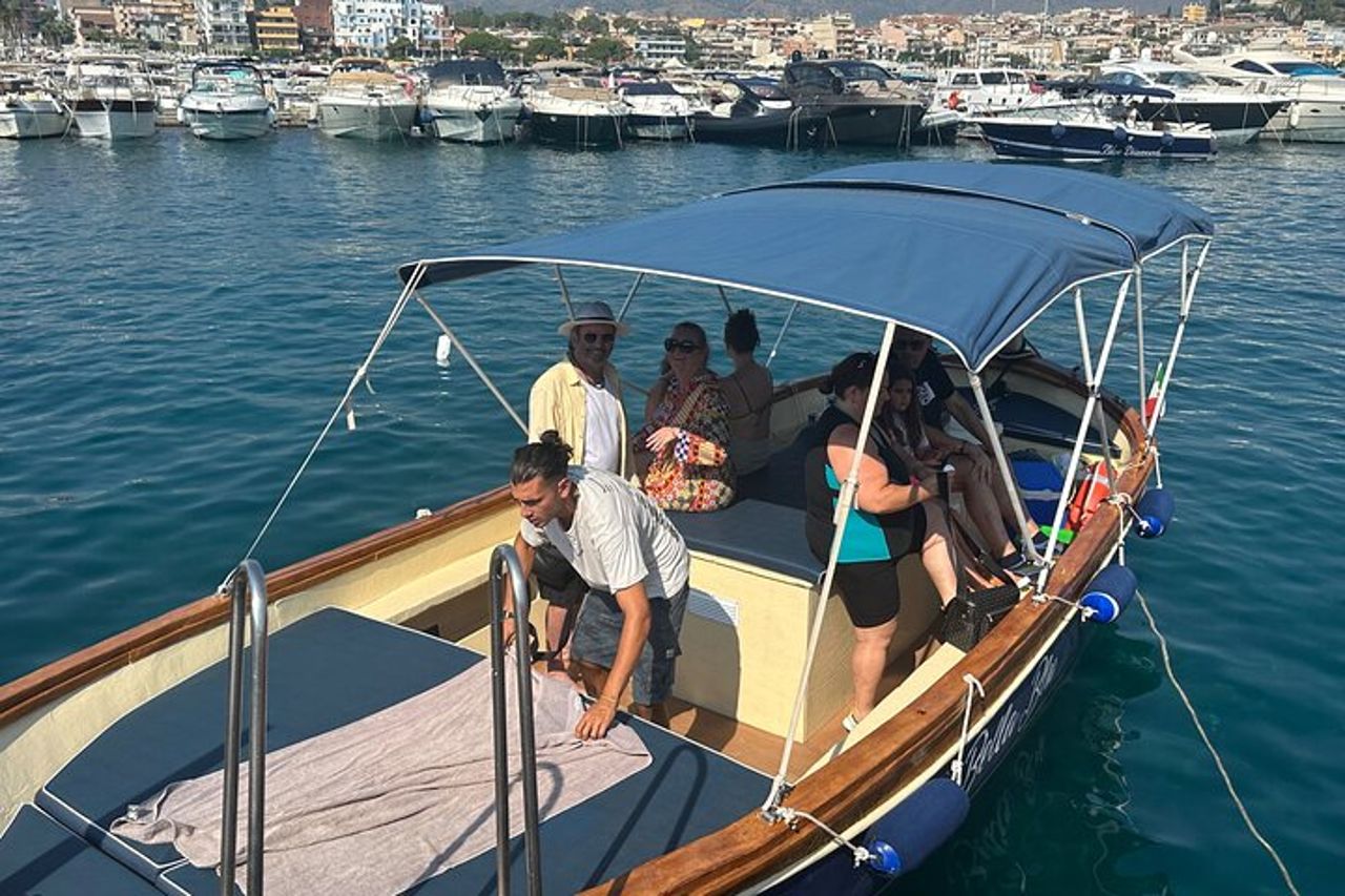 Tour da Taormina al padrino e Giro in barca Isola Bella — 6