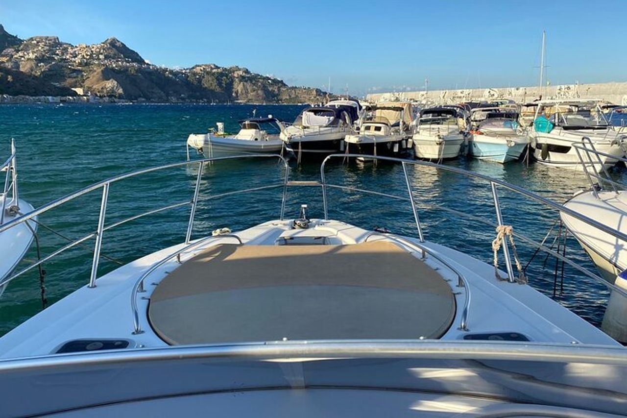 Tour da Taormina al padrino e Giro in barca Isola Bella — 9