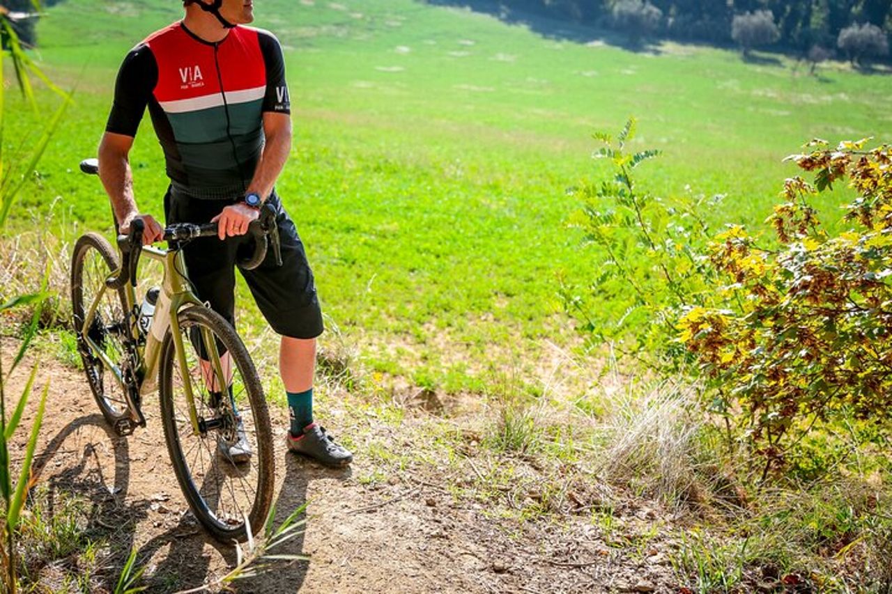 Noleggio E Bike Gravel Road e Tour Guidati — 3