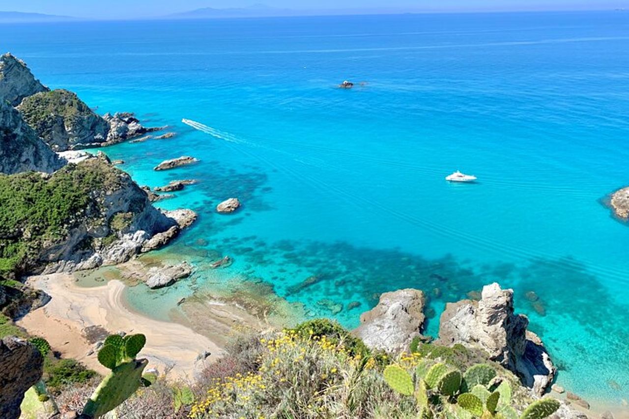 Tropea a Capo Vaticano, il miglior giro in barca - Max 12 passeggeri — 3