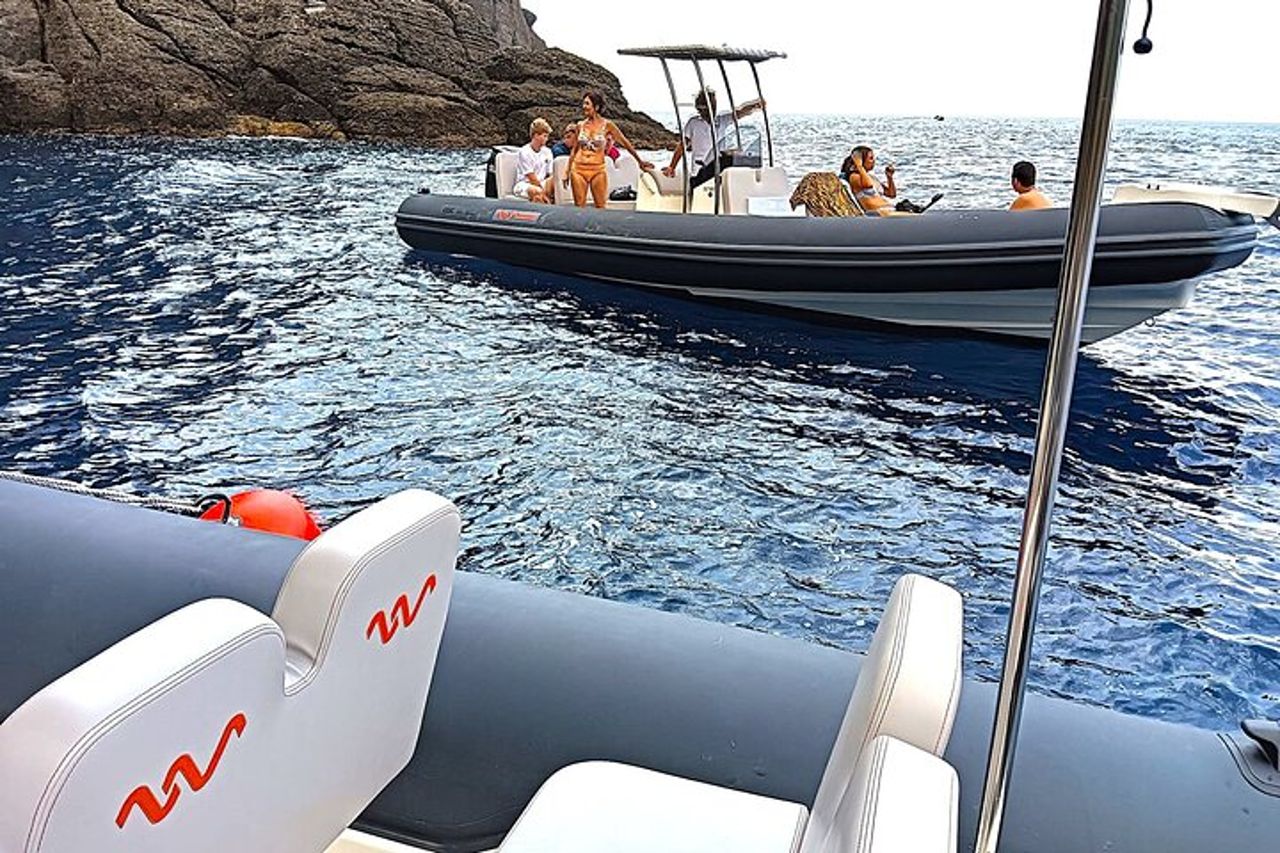 Tour in Barca a Portofino e San Fruttuoso per Piccoli Gruppi — 6