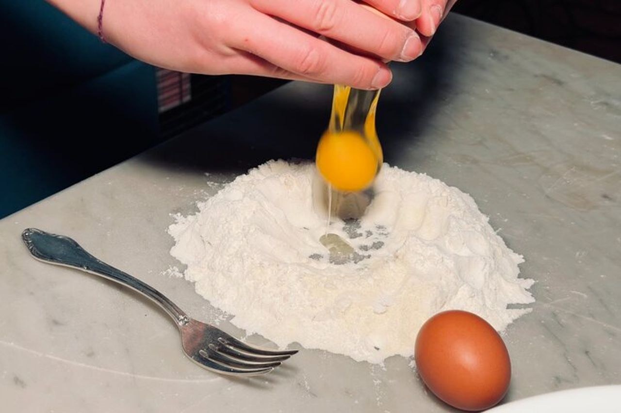 Corso di cucina in un Frantoio Storico vicino al Lago Trasimeno — 4