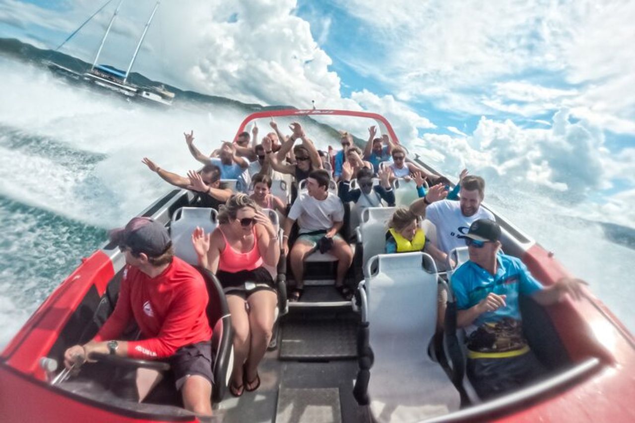 Giro di emozione di Airlie Beach Jet Boat — 9