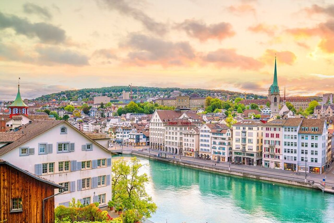 Trasferimento privato da Ginevra a Zurigo, 2h sosta a Montreux — 8