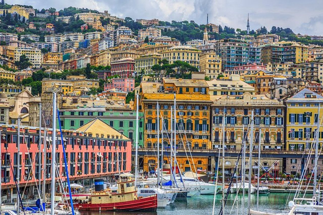 Transfer privato: Ginevra a Genova, 2h tappa turistica a Torino — 4