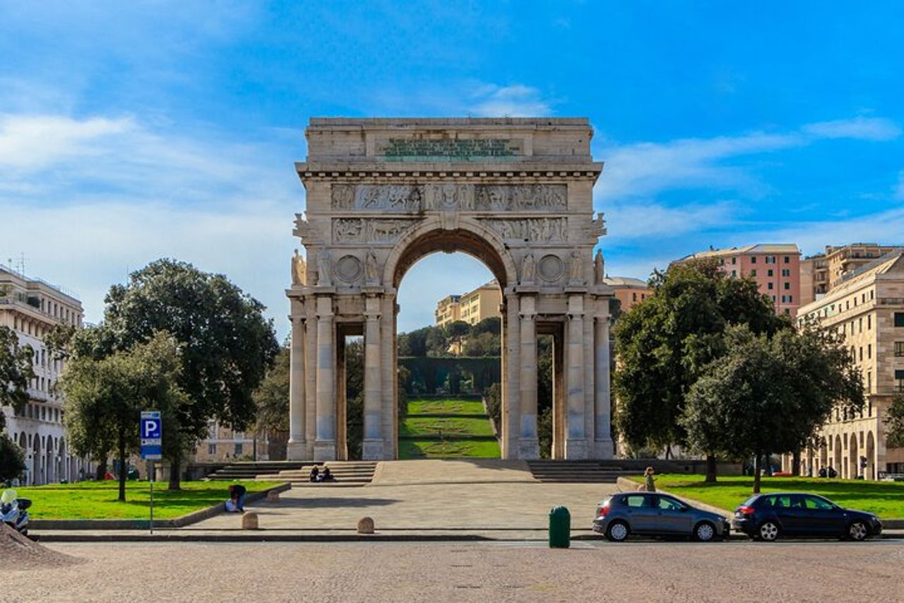 Transfer privato: Ginevra a Genova, 2h tappa turistica a Torino — 8
