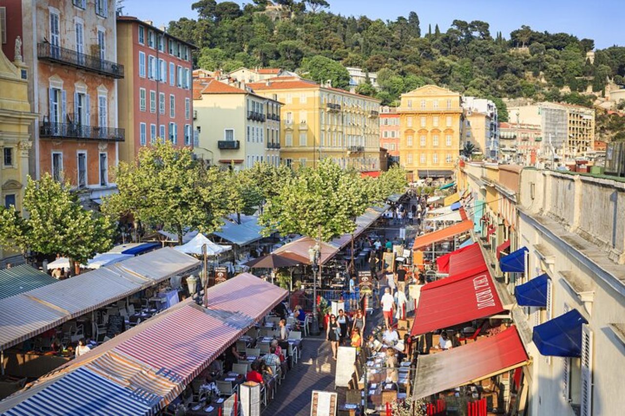 Nice Bites & Stories: Una gustosa avventura in città con un locale — 5