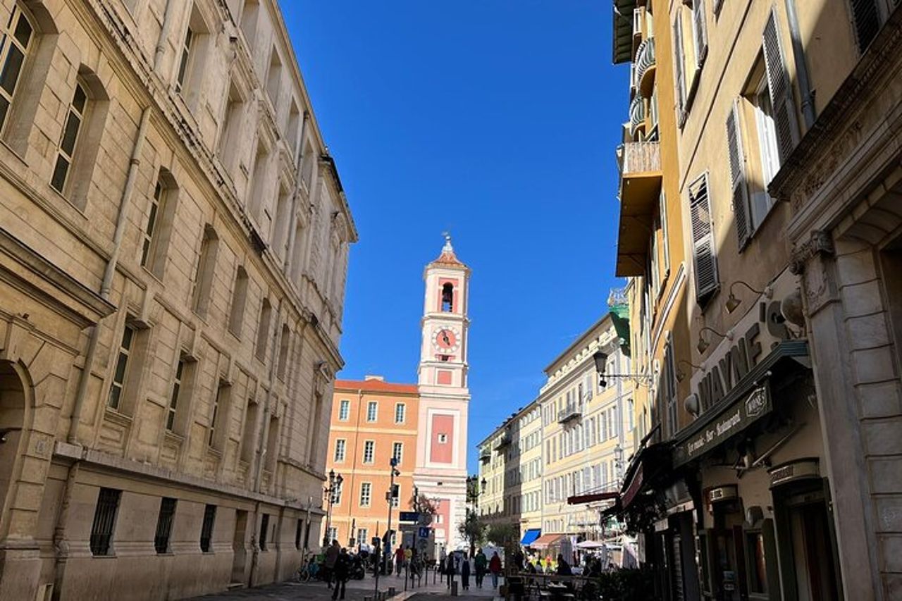Nice Bites & Stories: Una gustosa avventura in città con un locale — 8