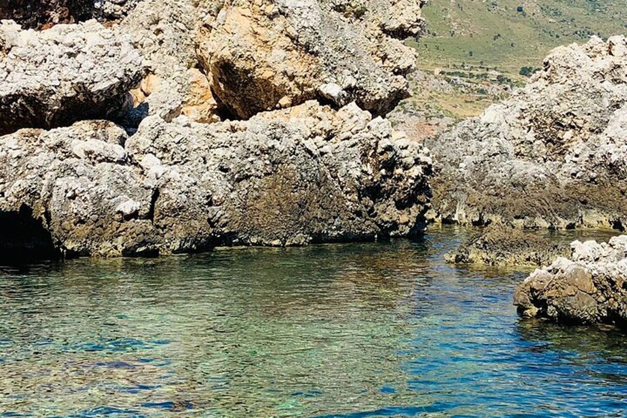 Tour in barca Odrafin alla Riserva Zingaro e Scopello max 14 pax — 8