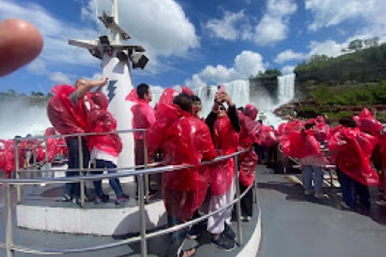 Cascate del Niagara Canada Tour a piedi con crociera in barca — 3