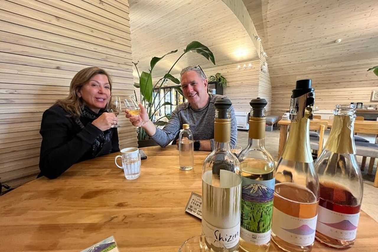 Tour privato in auto di un'intera giornata con ritiro dall'hotel - Guida locale — 6