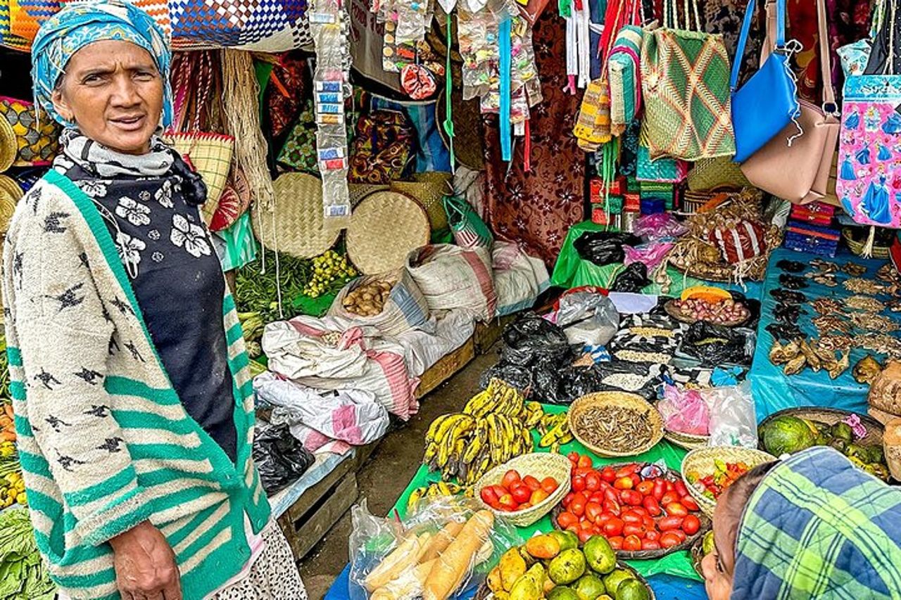 Safari privati di 9 giorni in Madagascar Baobab e famiglia Tsingy — 8