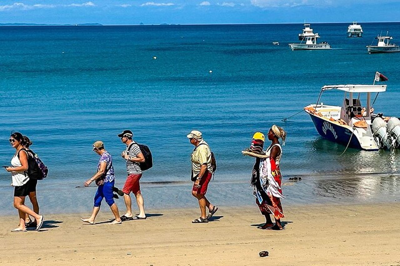 Viaggio personalizzato di 13 giorni in Madagascar con fauna selvatica e spiaggia