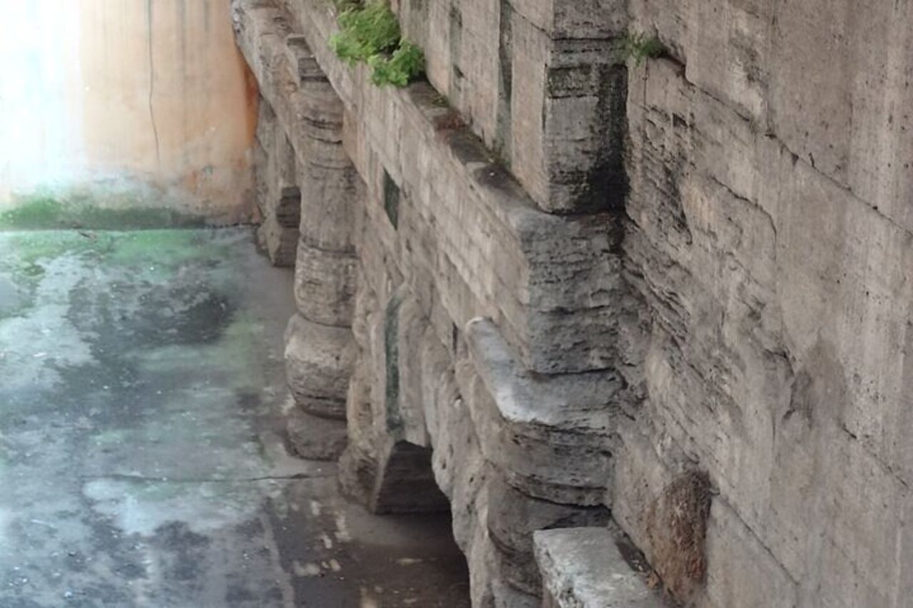 Fontana di Trevi in profondità e acquedotto sotterraneo Roma Tour privato — 6