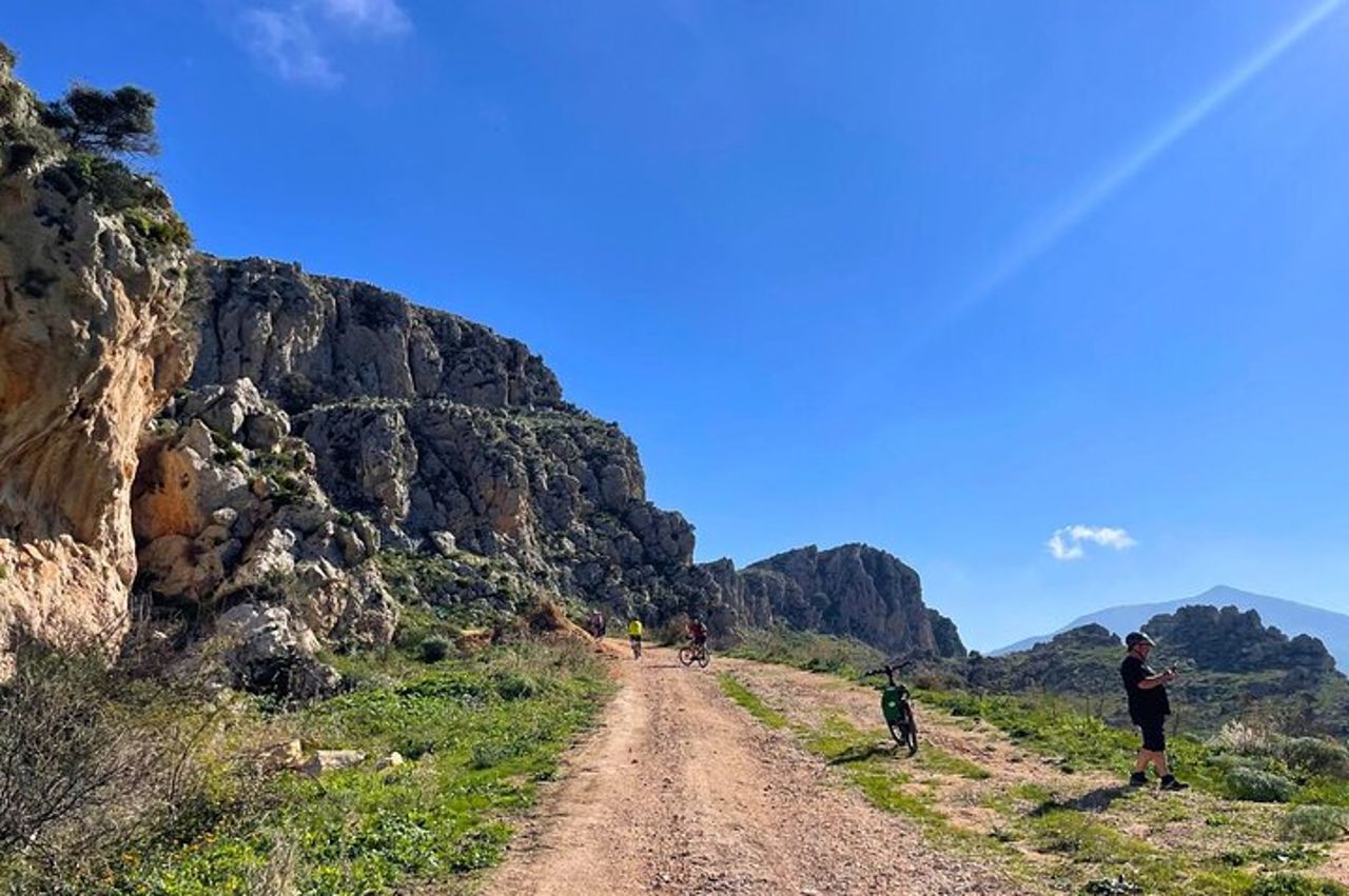Castellammare del Golfo Ebike Tour alla Grotta Mangiapane — 4