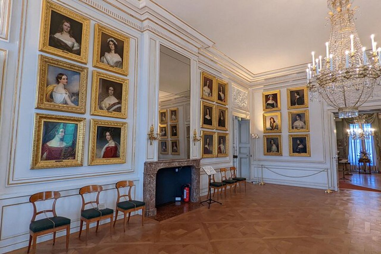 Visita guidata del Castello di Nymphenburg con guida ufficiale — 7