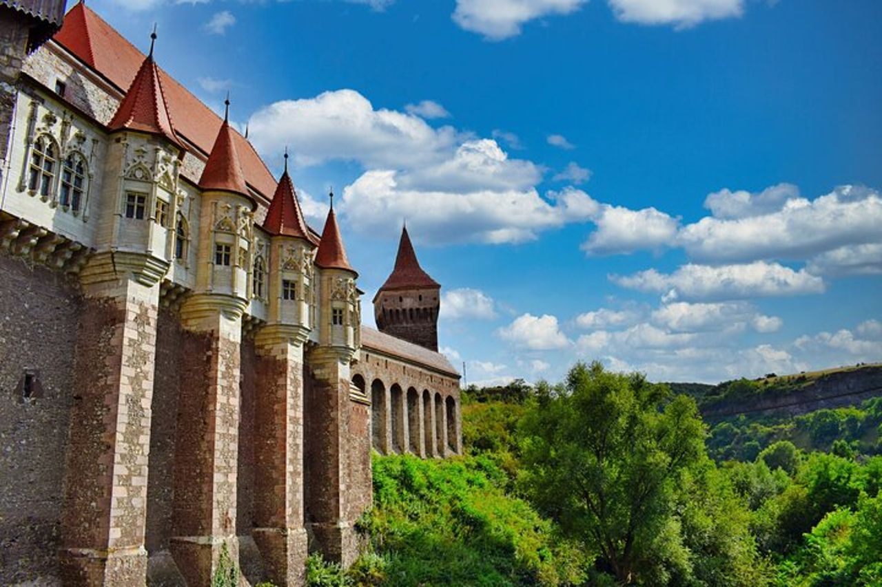 Castello di Corvin e città fortificata di Sibiu da Cluj — 4