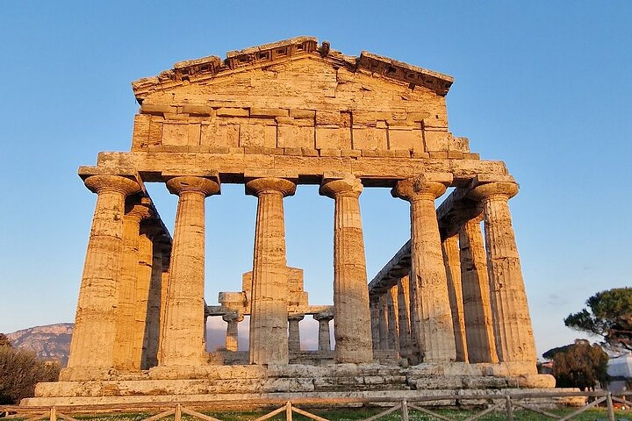 Parco Archeologico e Museo di Paestum Passeggiata — 8