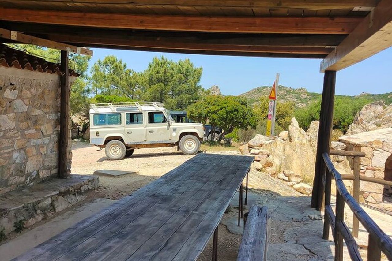 Esplora il tour panoramico in jeep da San Teodoro a Rio Pitrisconi — 7