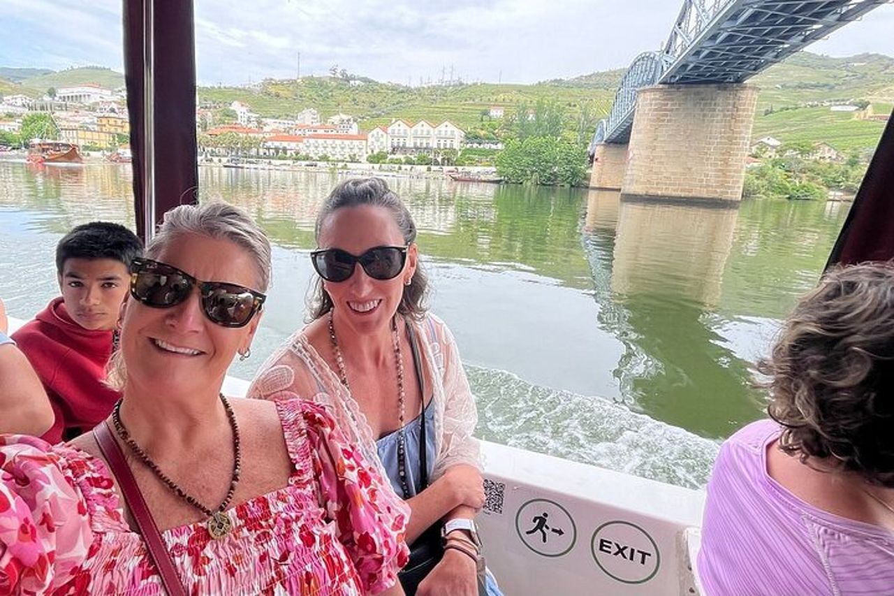 Gita in barca di 50 minuti sul fiume Douro a Pinhão — 6