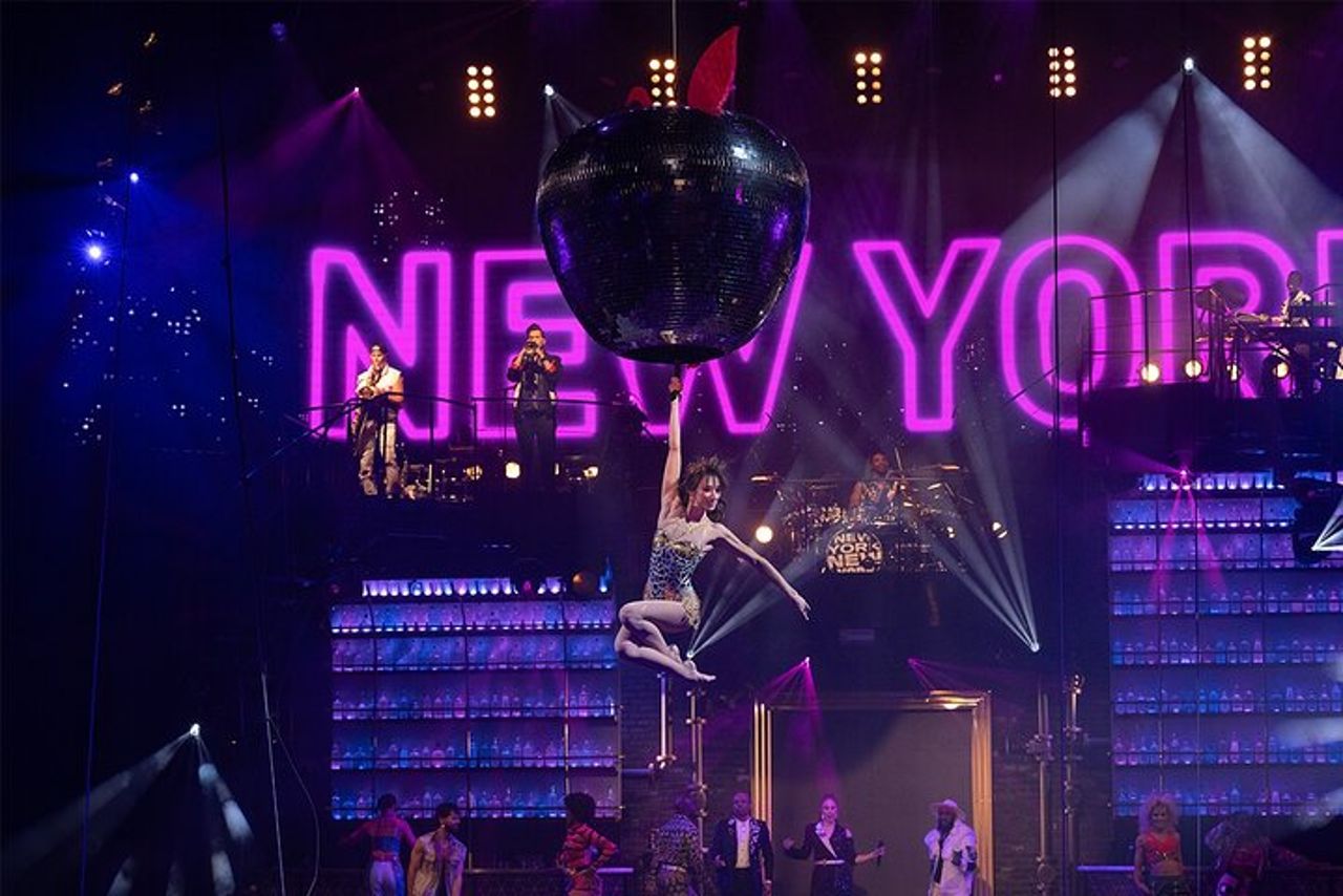 Mad Apple del Cirque du Soleil al New York New York Hotel and Casino — 8