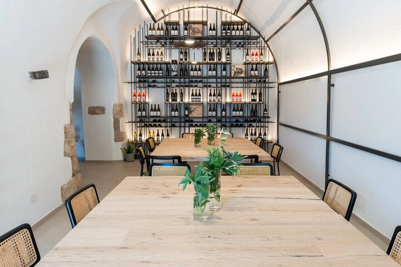 Autentica degustazione di vini italiani e tour in cantina a Foggia — 7