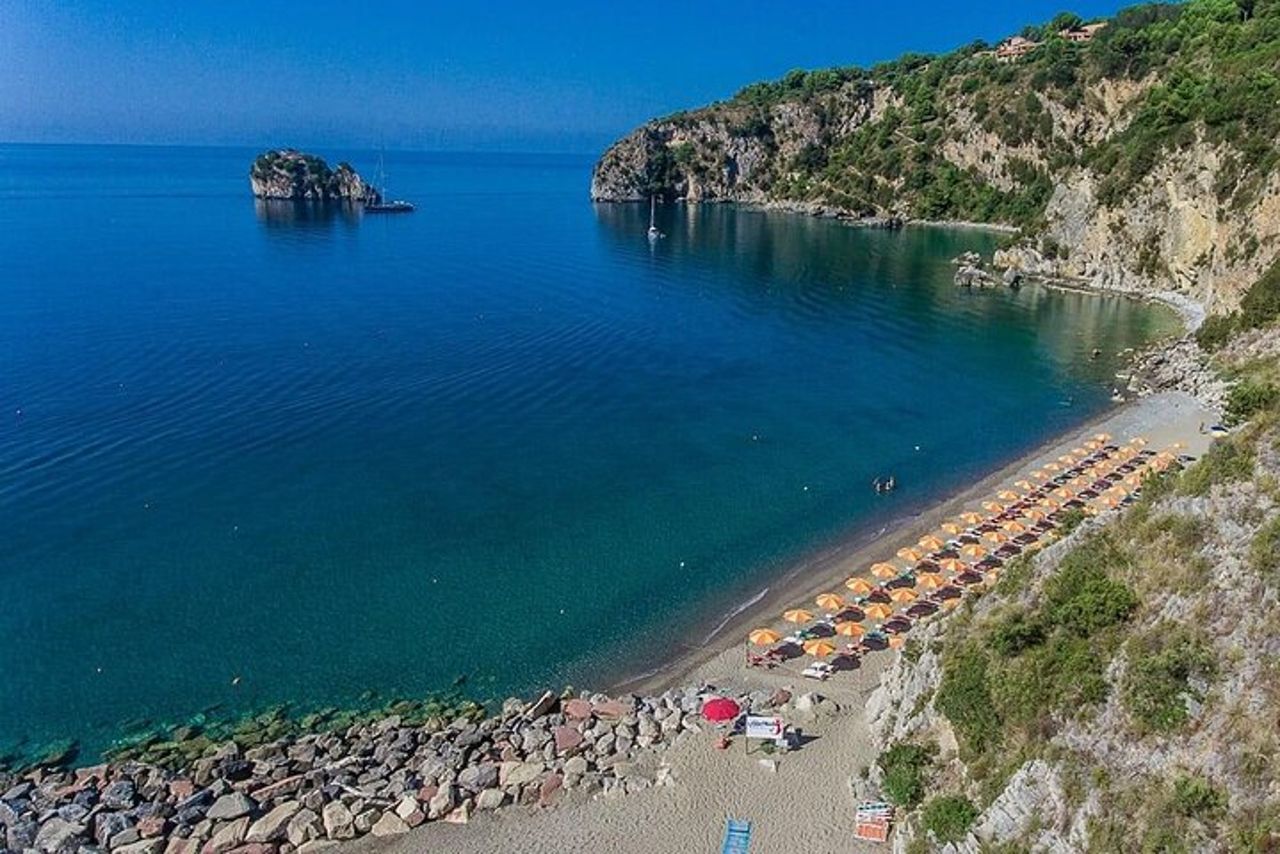 Escursione in barca e sosta al lido Marinella Marechiaro