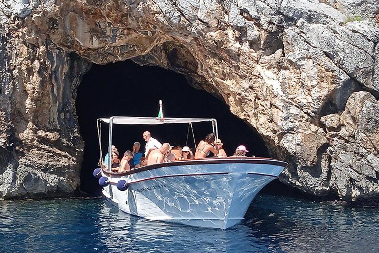 Escursione in barca e sosta al lido Marinella Marechiaro — 4