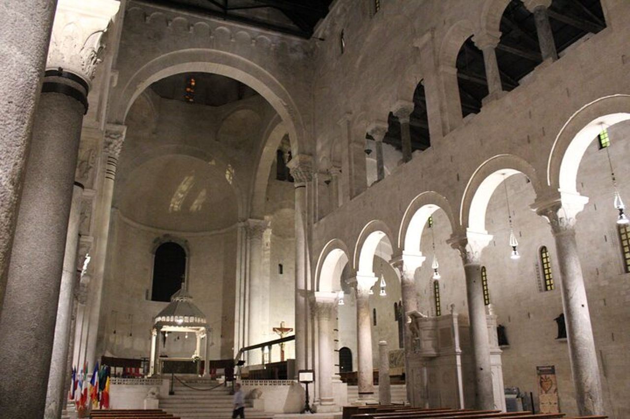 Tour cattolico della Basilica, Cattedrale e Città Vecchia di Bari