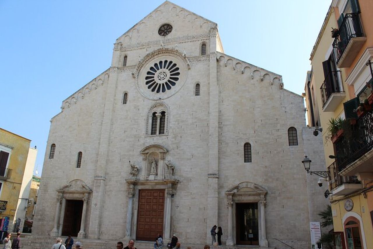 Tour cattolico della Basilica, Cattedrale e Città Vecchia di Bari — 2