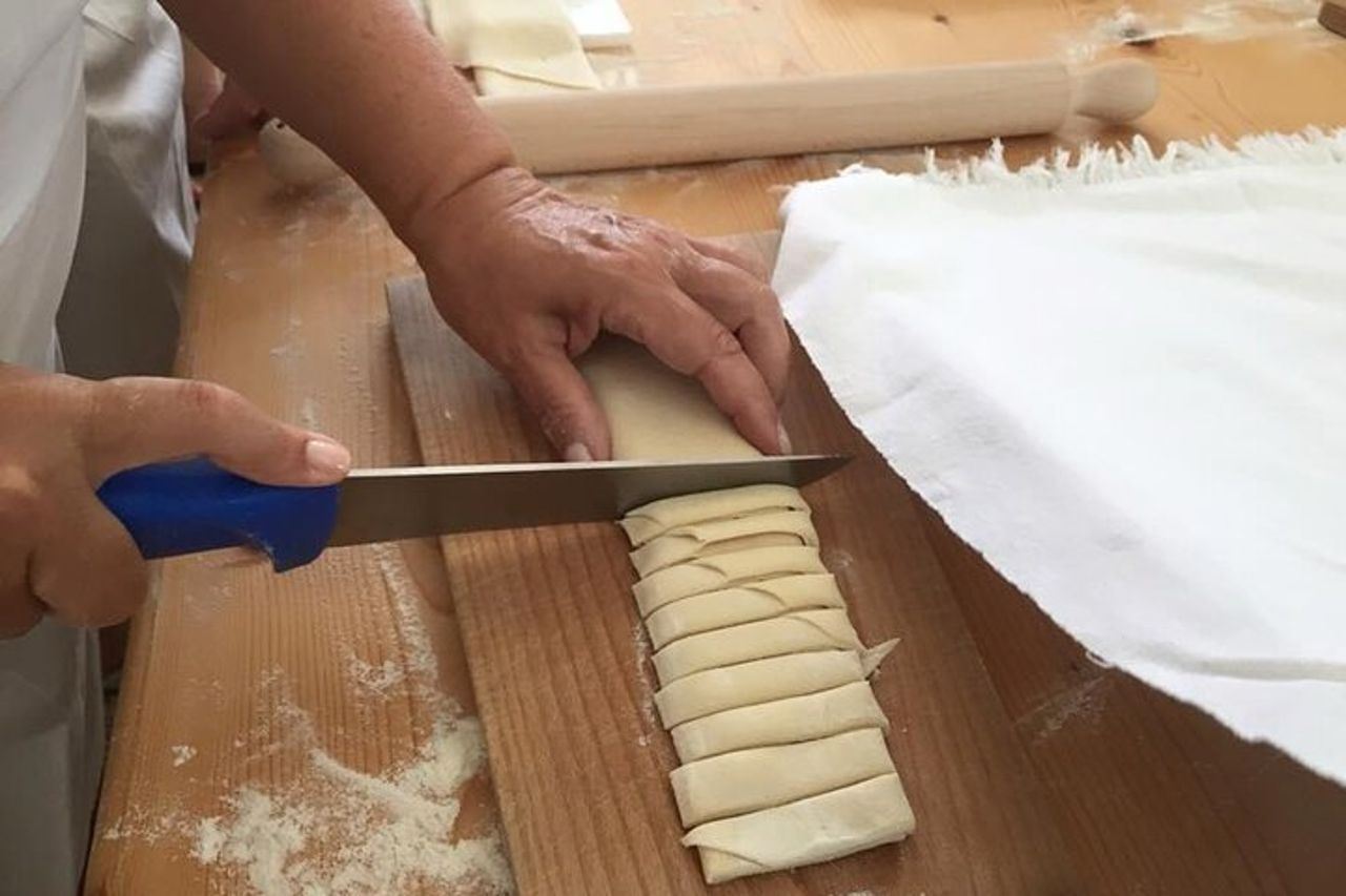Radici e Sapori Scuola di Cucina tra Tradizione e Sostenibilità — 3