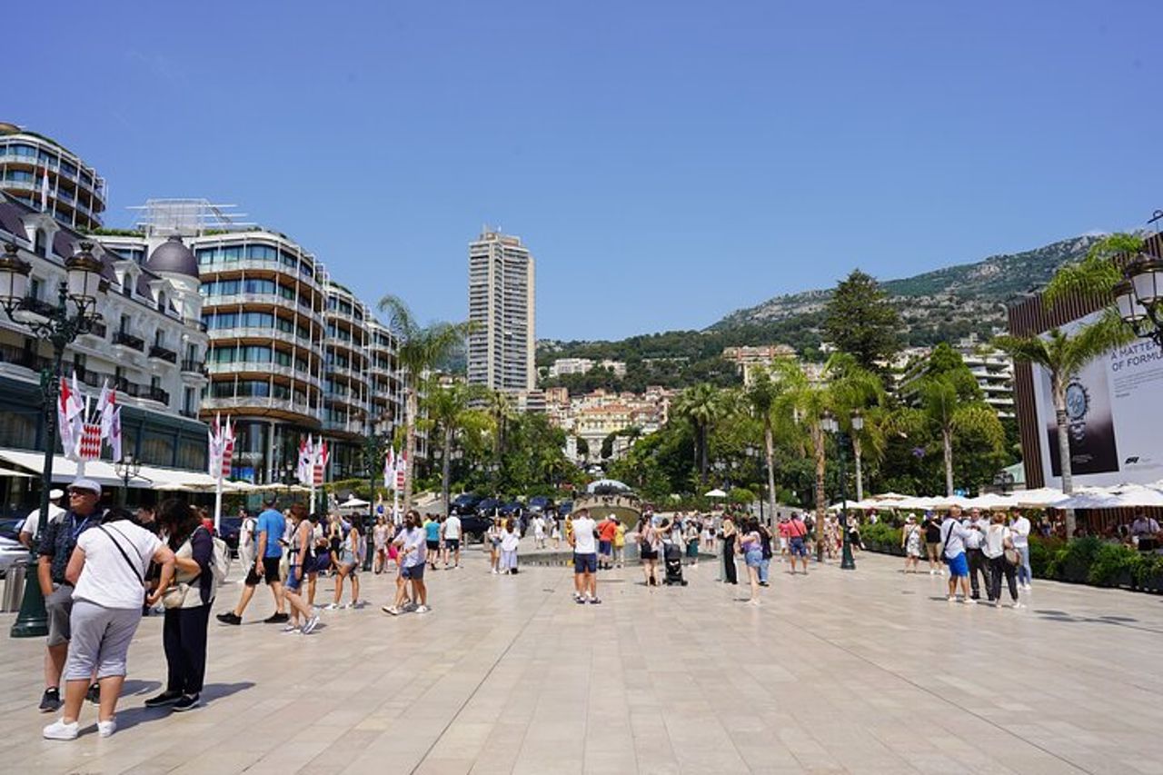 Tour a piedi autoguidato a Monaco (con audioguida) — 8