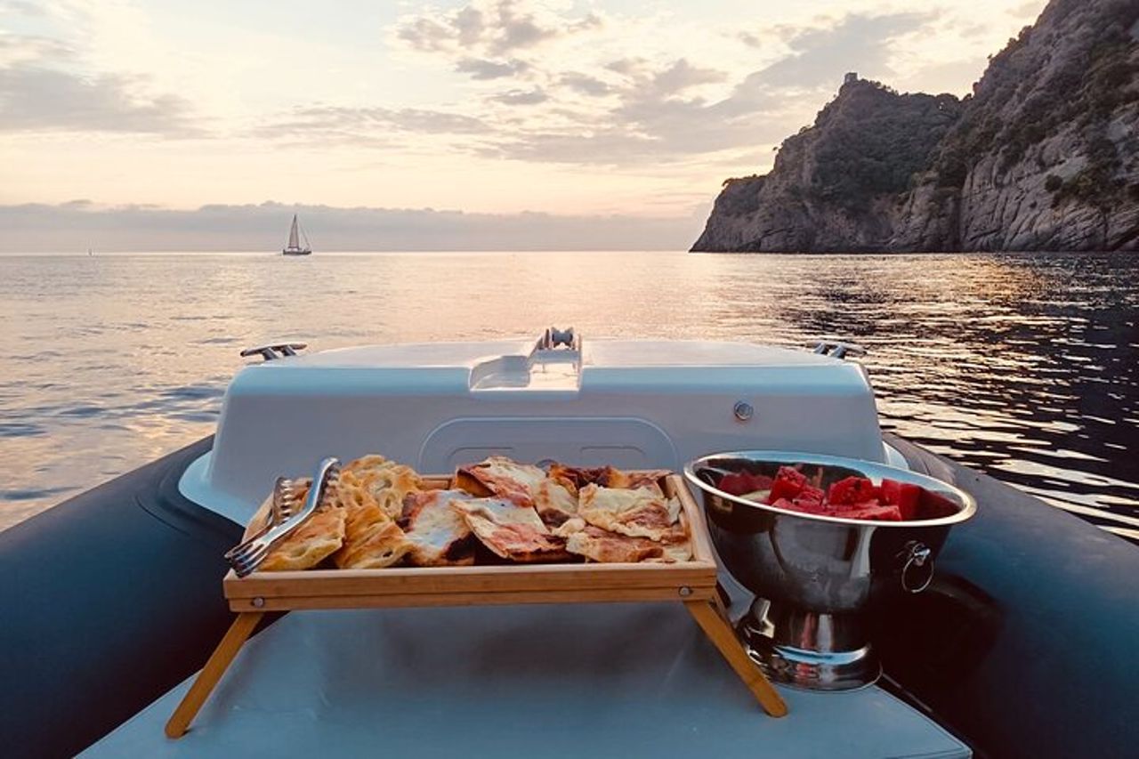 Sunset Tour in Barca con aperitivo a Portofino