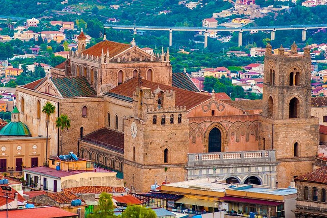 Tour di Taormina e Castelmola con partenza dal porto di Messina — 9