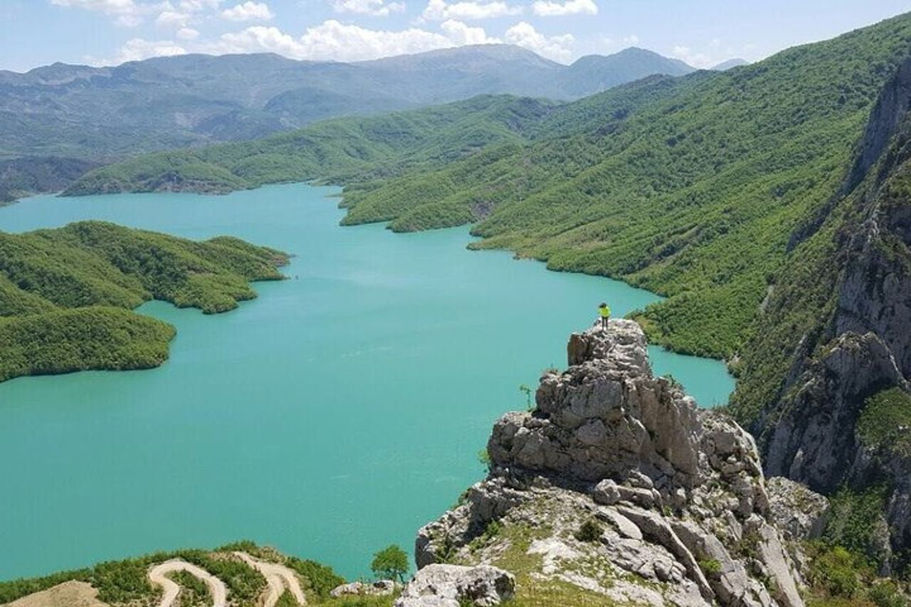 Da Tirana - Tour a piedi al Lago di Bovilla e Monte Gamti — 3