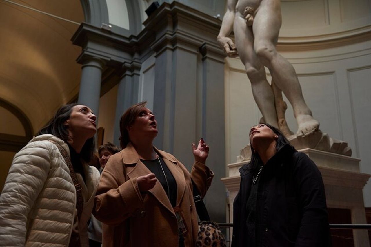 Firenze: tour privato a piedi della Galleria dell'Accademia e del centro città — 2