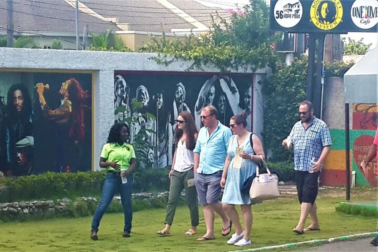 Bob Marley Museum e tour panoramico di Kingston da Ocho Rios — 2