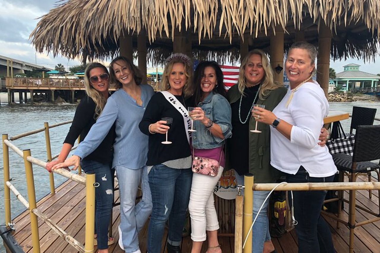 Amelia Island galleggiante Tiki Boat Cruise con opzione BYOB — 5