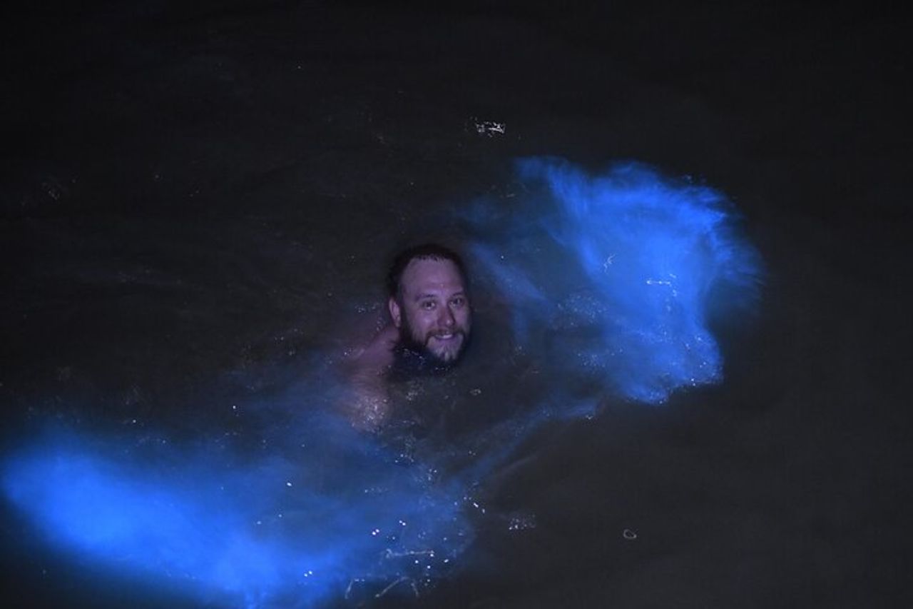 Tour serale delle acque scintillanti della laguna luminosa — 3