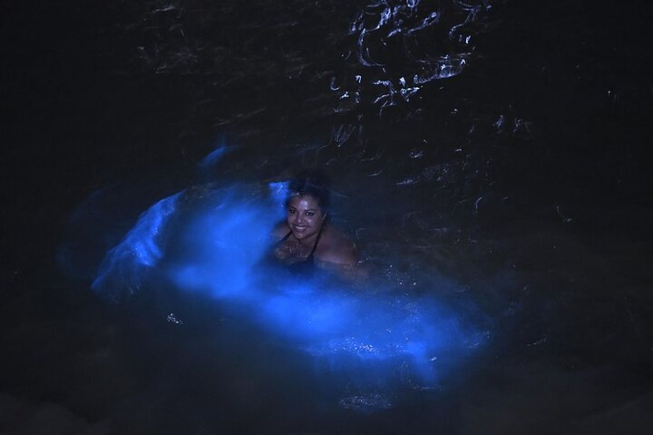 Tour serale delle acque scintillanti della laguna luminosa — 5