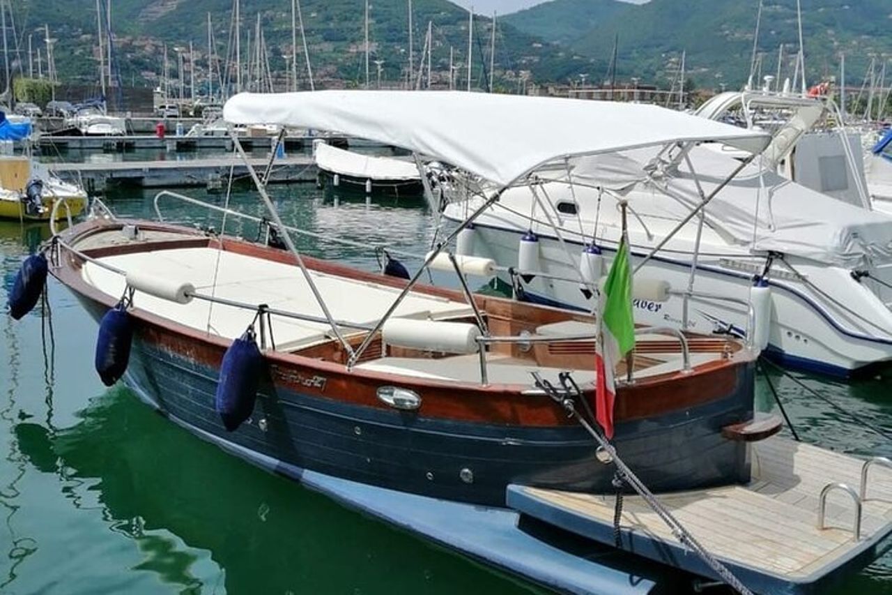 Taormina Boat Tour con Aperitivo sull'Isola Bella — 3