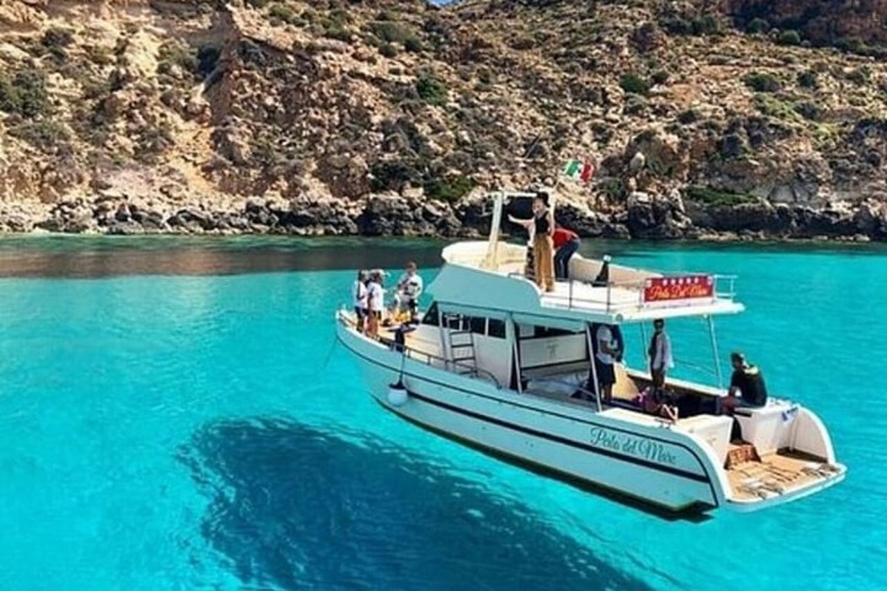 Taormina Boat Tour con Aperitivo sull'Isola Bella — 4