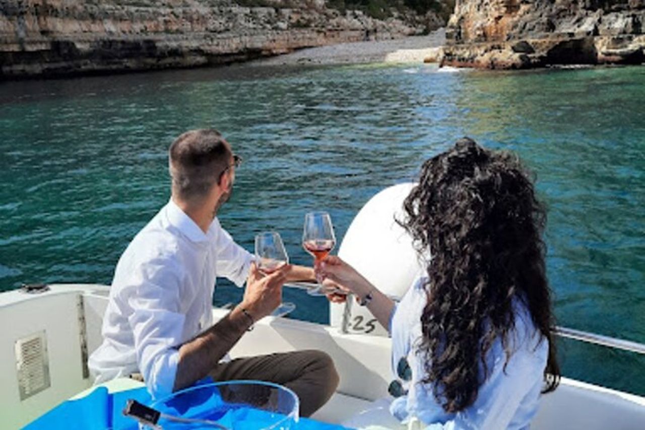 Tour in Barca a Polignano a Mare e Grotte Marine — 8