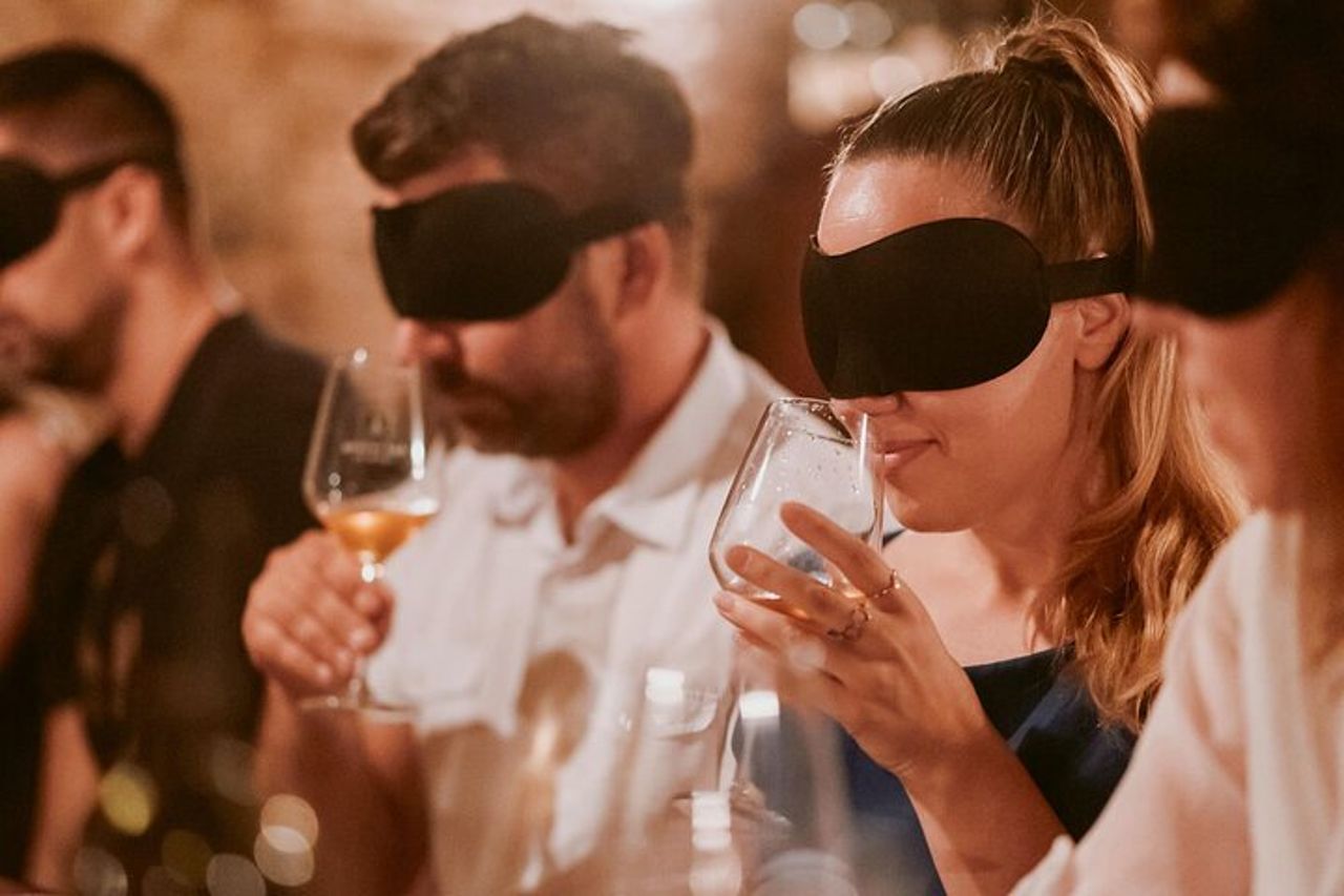 Indovina il vino: Assapora e divertiti assieme a chi vuoi! — 5