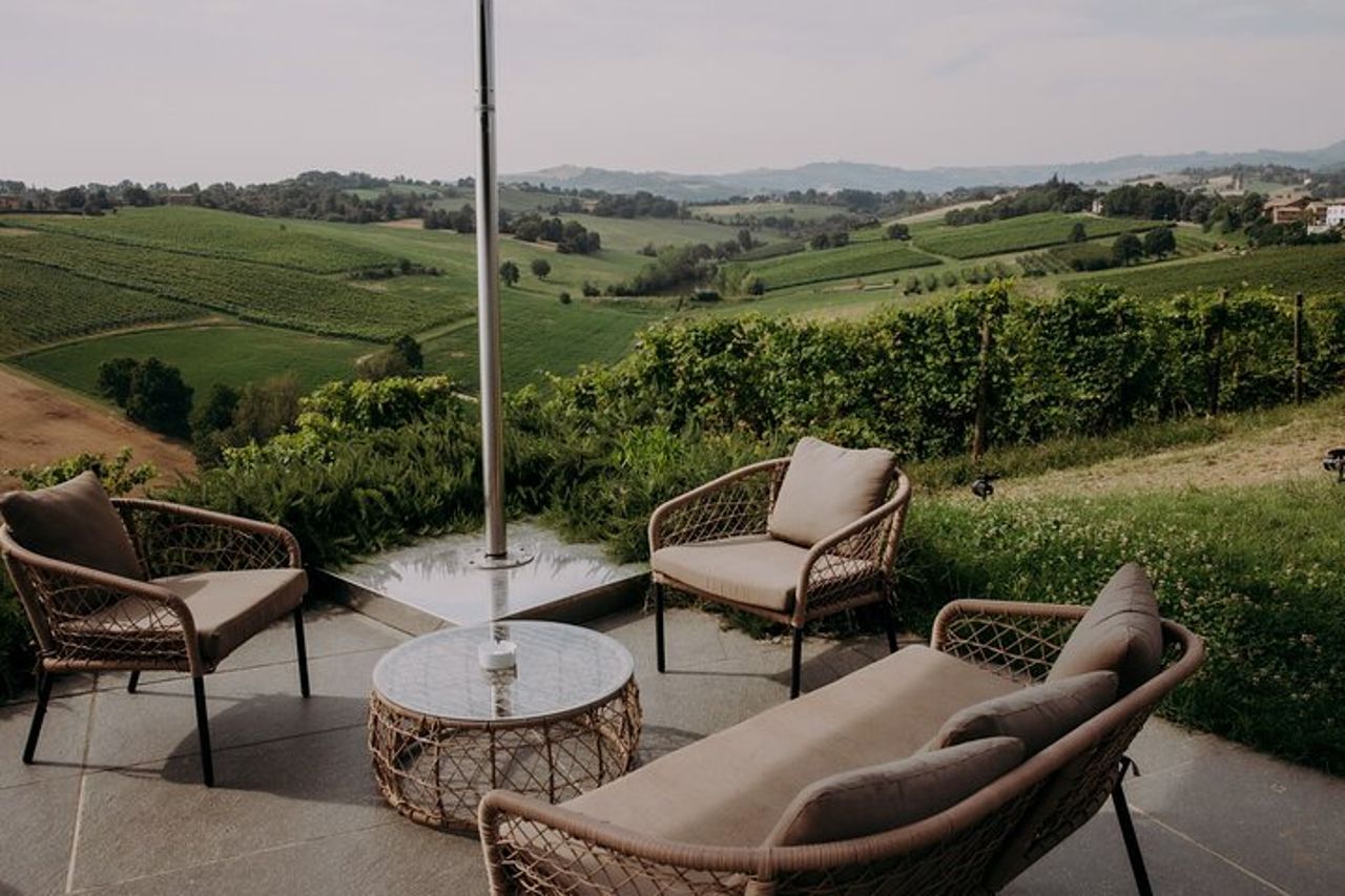 Visita in cantina e acetaia con degustazione prodotti. — 9